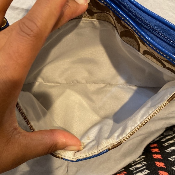 EUC Coach Large Wristlet Signature Canvas & Leather - Picture 9 of 12